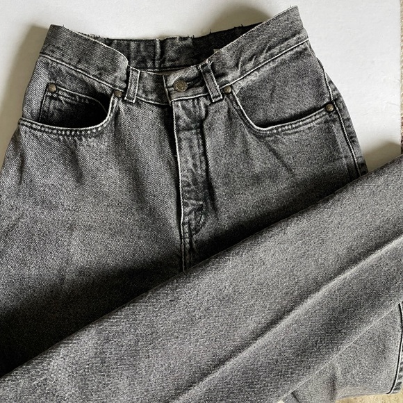 Levi’s 900 series mom jeans - Picture 2 of 10